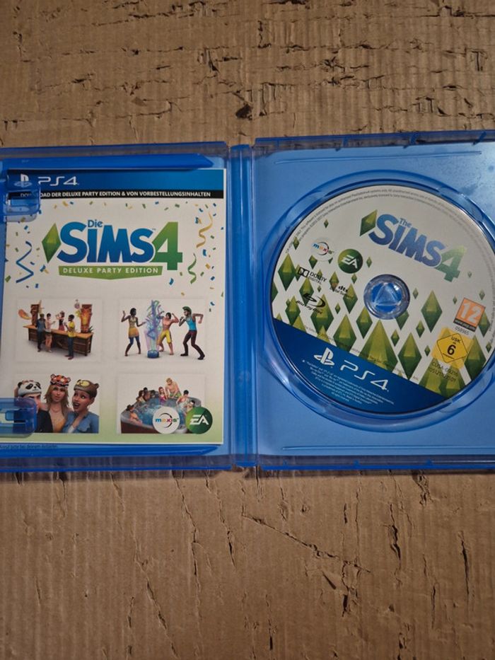 The Sims 4 — PS4
